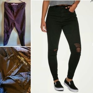 Hot Topic Distressed Black Jeggings